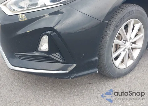 2018 Hyundai Sonata Eco z USA, uszkodzony, nr VIN 5NPE24AA6JH698228